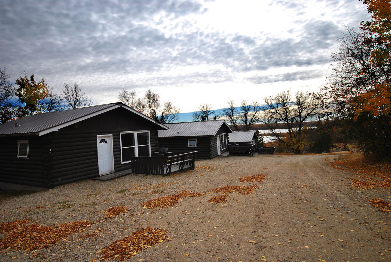Kenosee Inn & Cabins Kenosee Park Екстер'єр фото