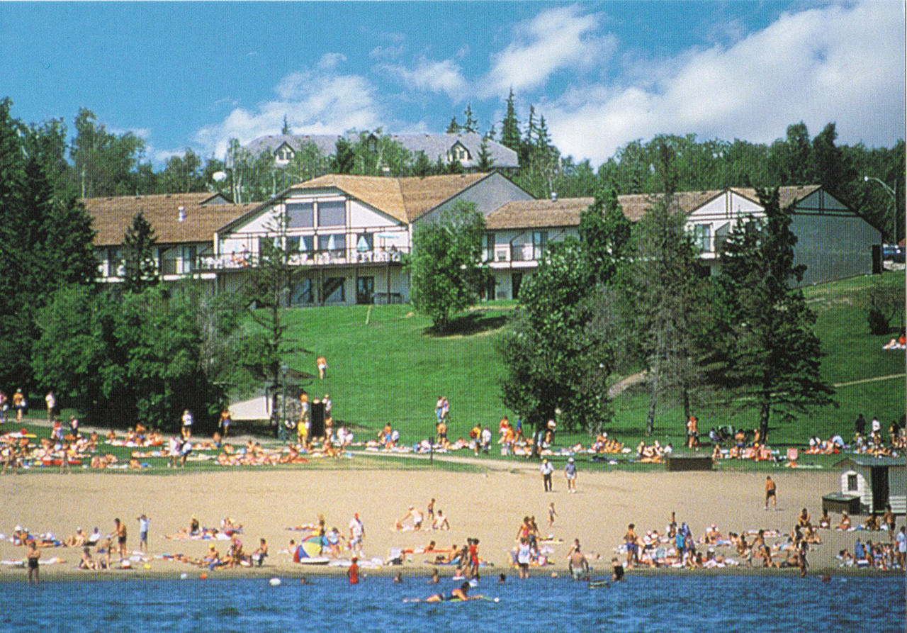 Kenosee Inn & Cabins Kenosee Park Екстер'єр фото