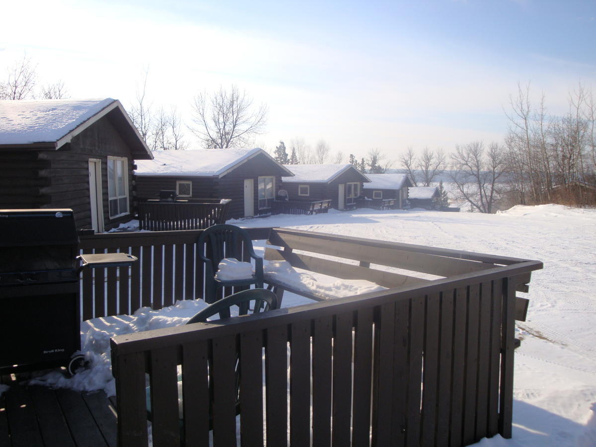 Kenosee Inn & Cabins Kenosee Park Екстер'єр фото