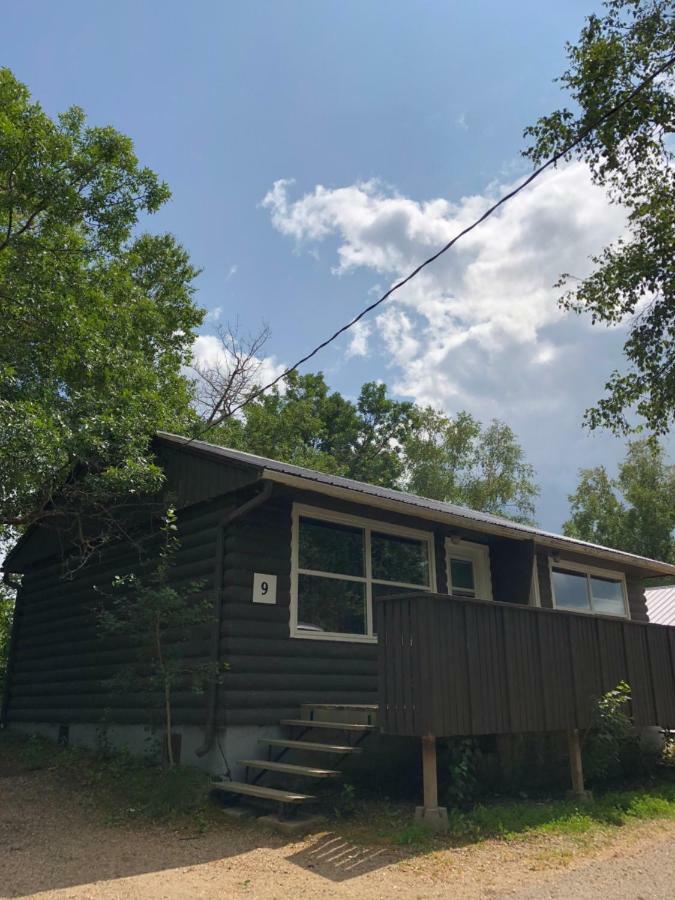 Kenosee Inn & Cabins Kenosee Park Екстер'єр фото